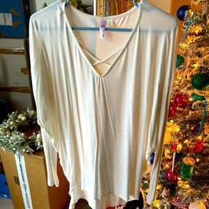 Cream boutique bat wing long sleeve shirt